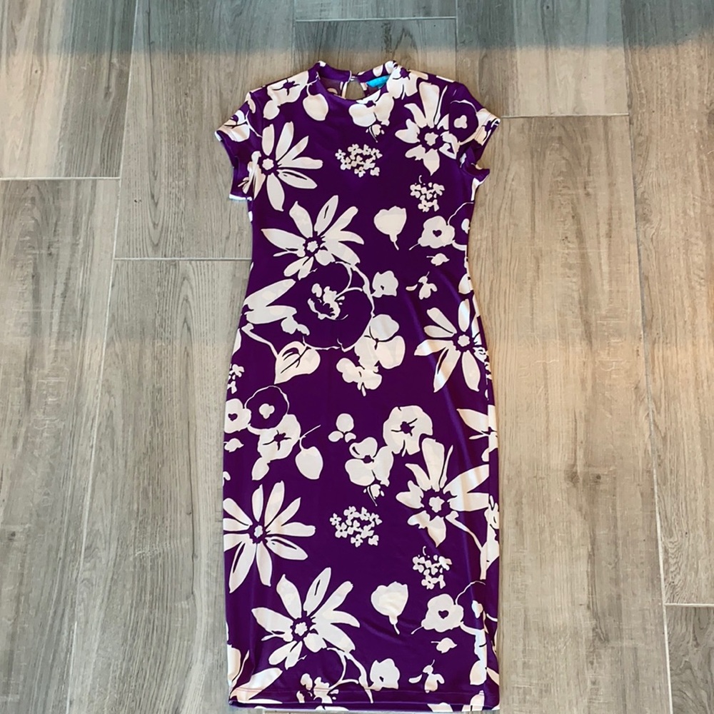 Tori Richard Kimora Dress — Size Small